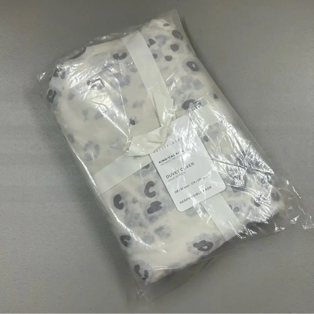 Pottery Barn Snow Leopard Percale Duvet Cover King / California King White Gray